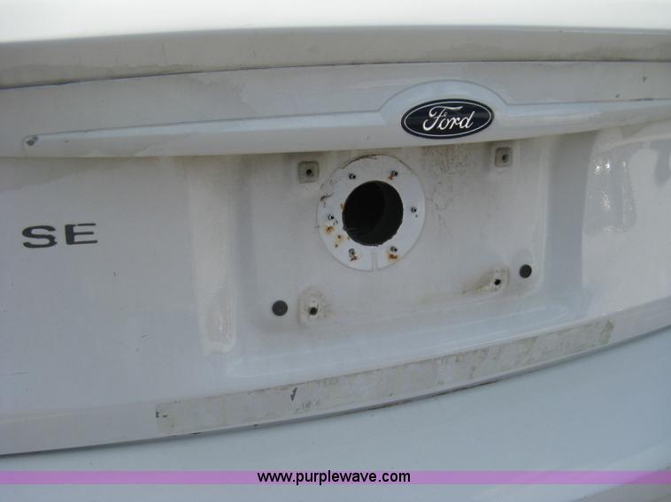 image for item AS9159 2006 Ford Taurus SE