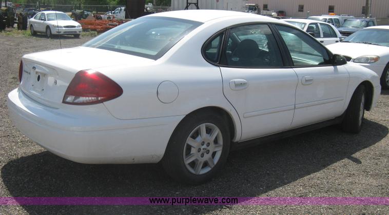 image for item AS9160 2006 Ford Taurus SE