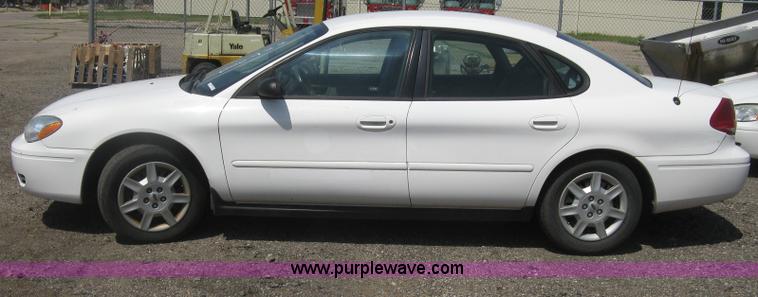 image for item AS9160 2006 Ford Taurus SE