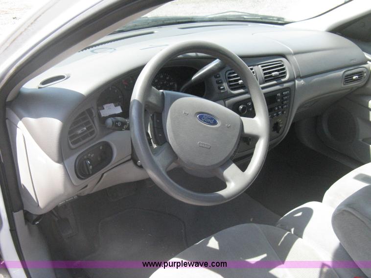 image for item AS9160 2006 Ford Taurus SE