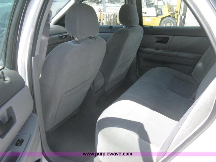 image for item AS9160 2006 Ford Taurus SE