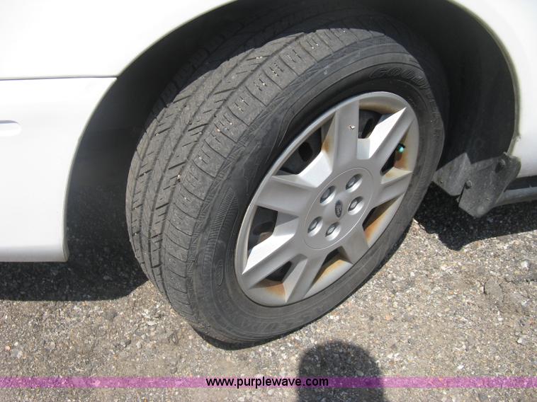 image for item AS9160 2006 Ford Taurus SE