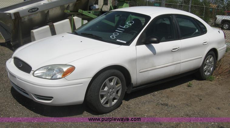 image for item AS9161 2006 Ford Taurus SE