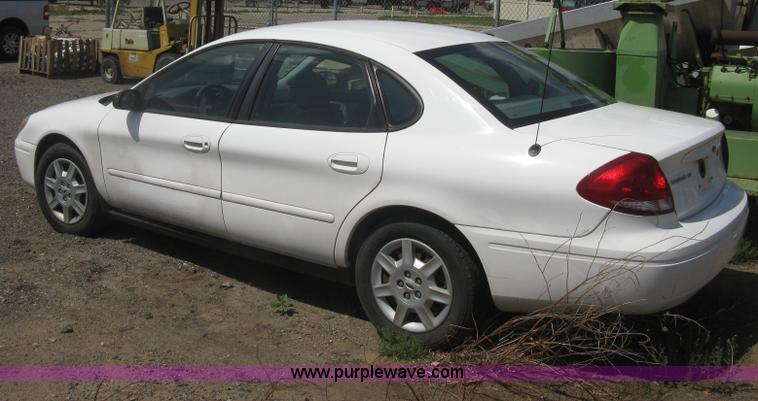 image for item AS9161 2006 Ford Taurus SE