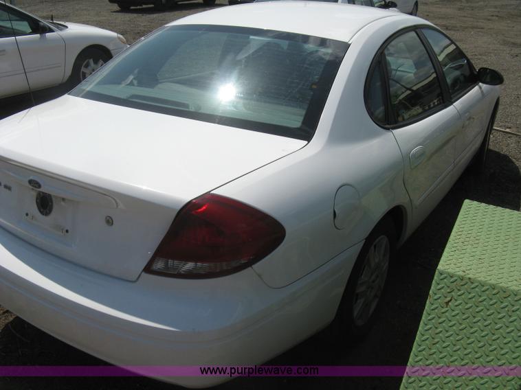 image for item AS9161 2006 Ford Taurus SE