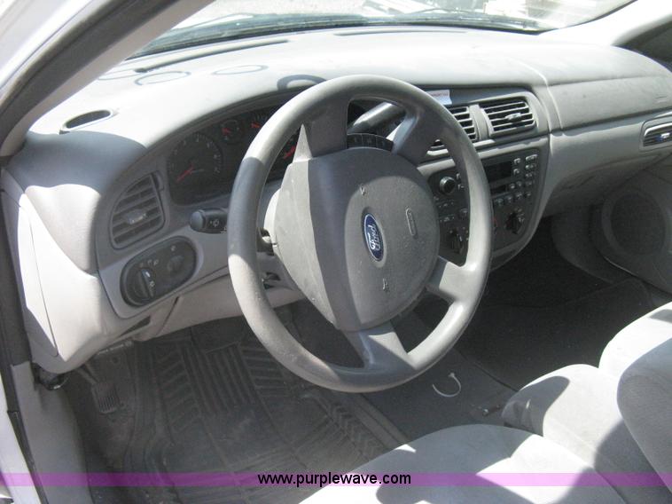 image for item AS9161 2006 Ford Taurus SE