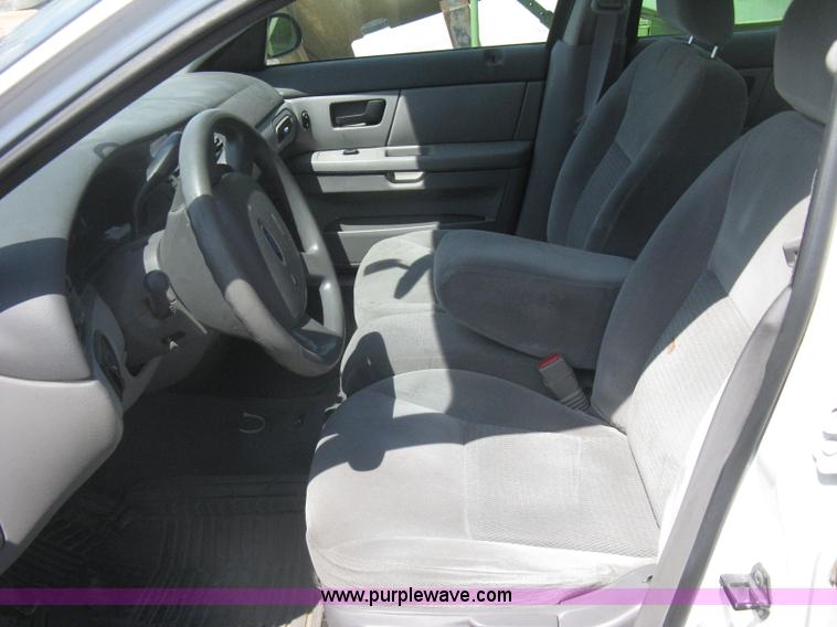 image for item AS9161 2006 Ford Taurus SE