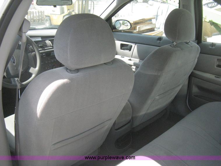 image for item AS9161 2006 Ford Taurus SE