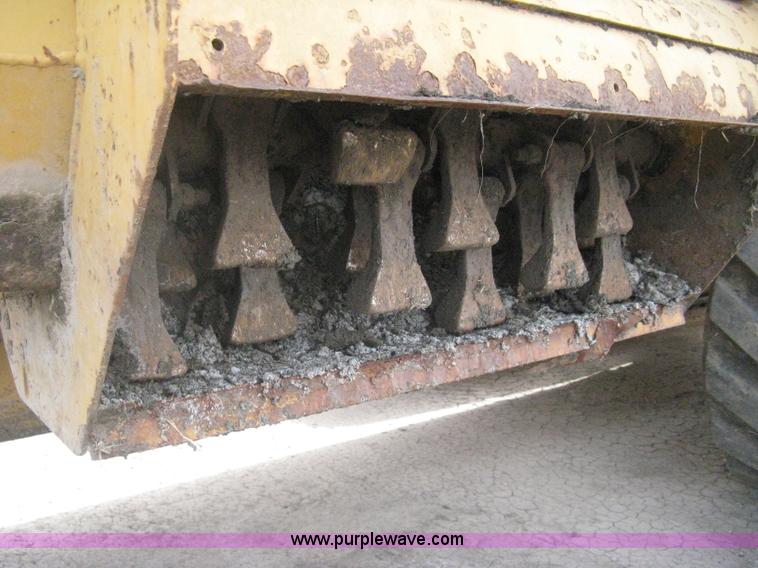 image for item AS9181 Knight 8040 Pro Twin Slinger slurry spreader