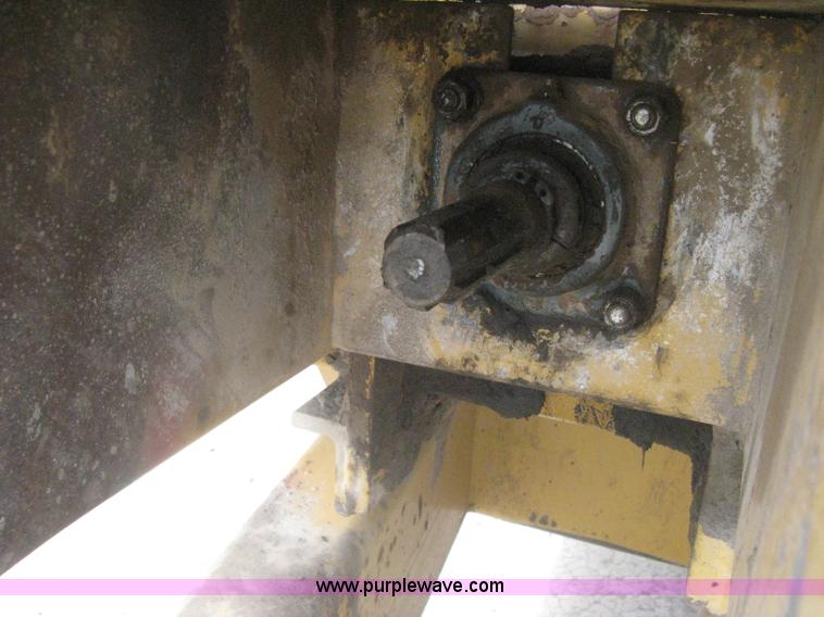 image for item AS9181 Knight 8040 Pro Twin Slinger slurry spreader