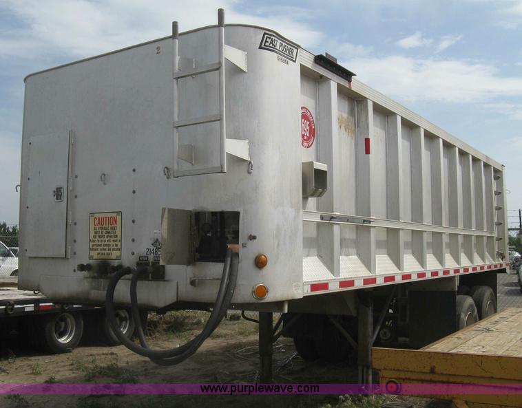 image for item AS9185 1997 East Pusher trailer