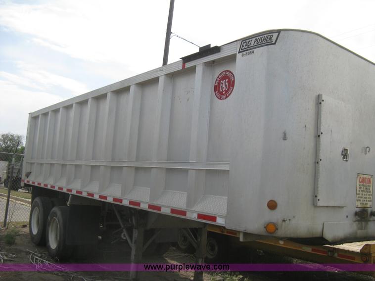 image for item AS9185 1997 East Pusher trailer