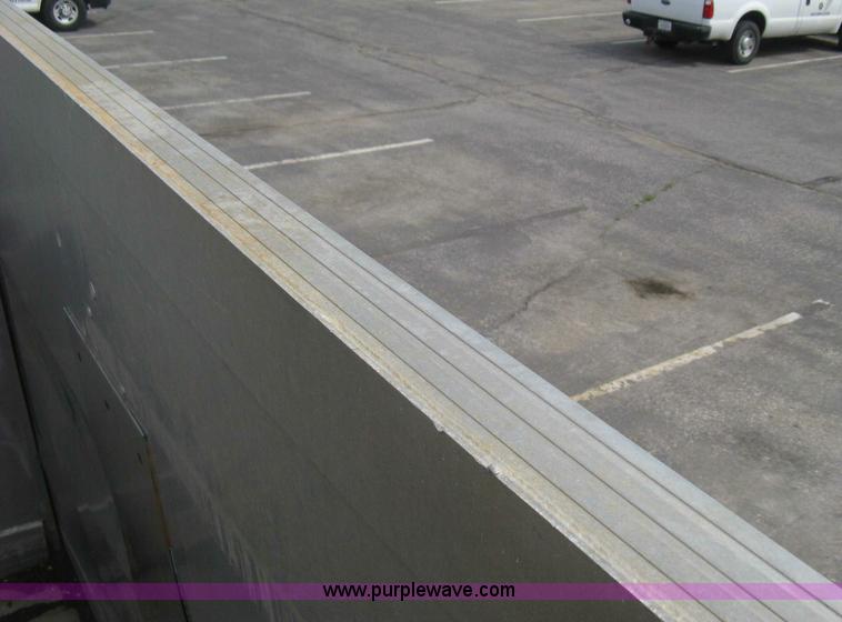 image for item AS9185 1997 East Pusher trailer