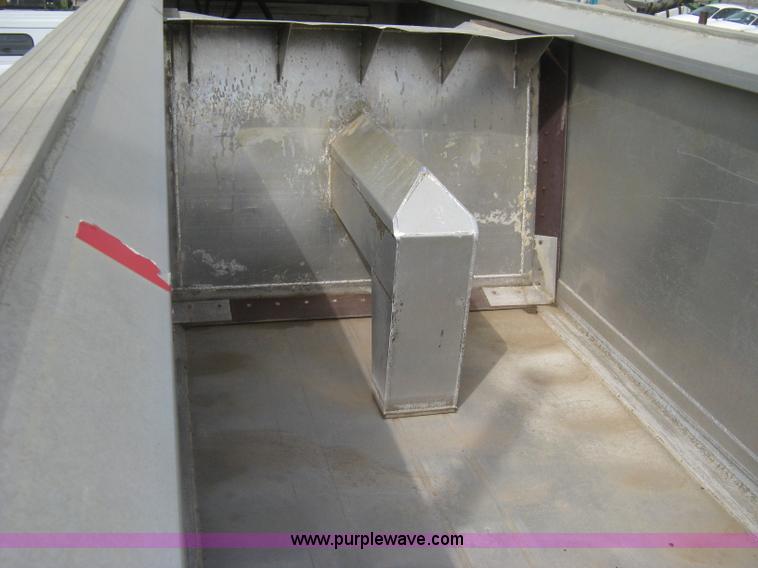 image for item AS9185 1997 East Pusher trailer