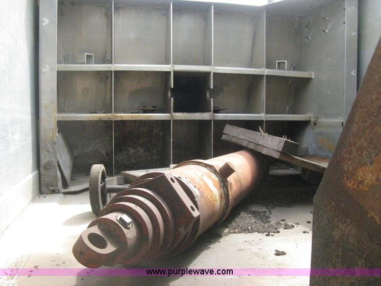 image for item AS9185 1997 East Pusher trailer