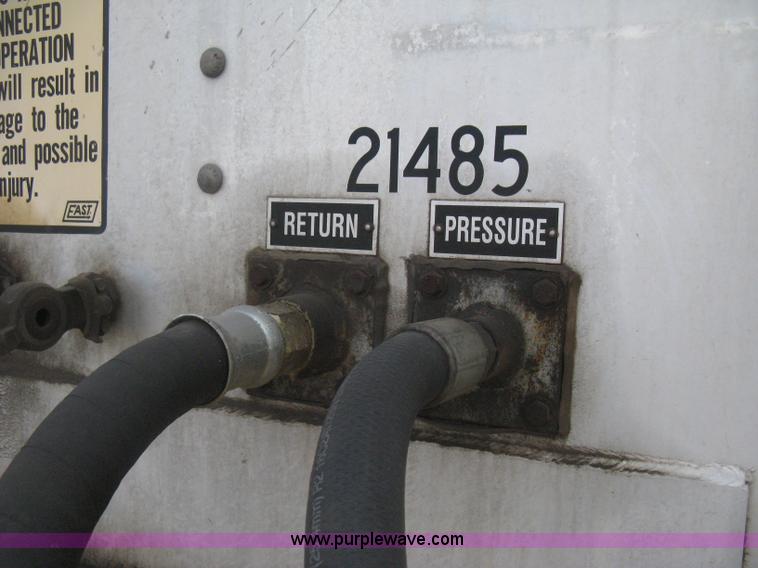 image for item AS9185 1997 East Pusher trailer