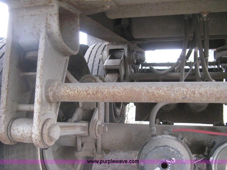 image for item AS9185 1997 East Pusher trailer