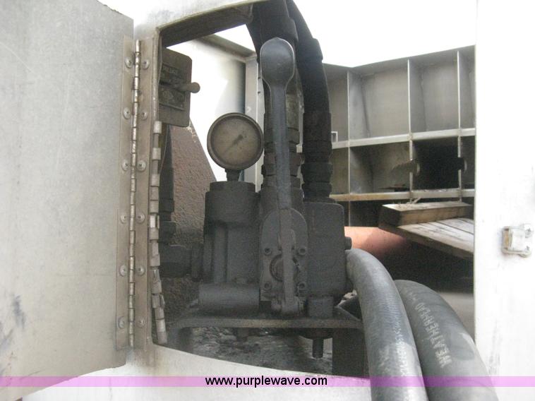 image for item AS9185 1997 East Pusher trailer