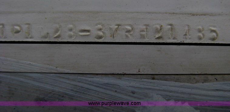 image for item AS9185 1997 East Pusher trailer