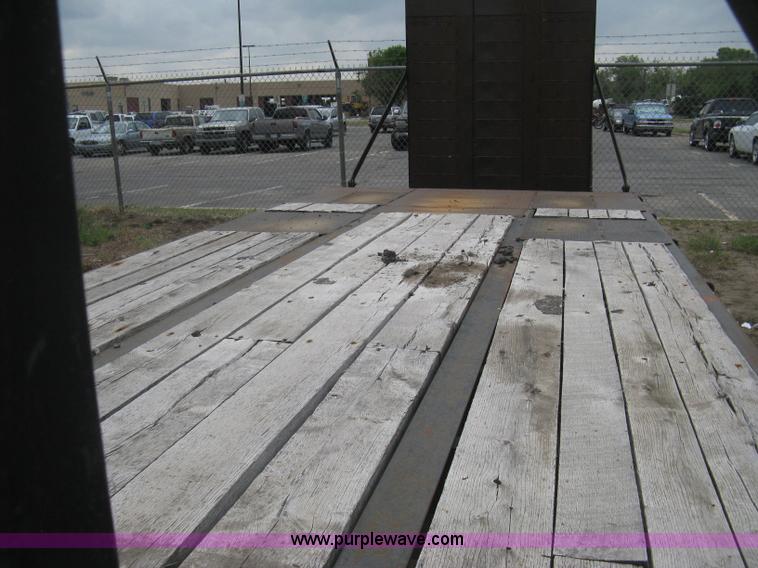 image for item AS9186 2008 Interstate 20DTA flatbed trailer