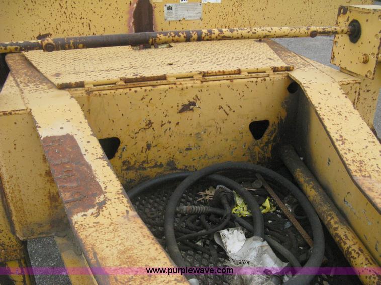 image for item AS9187 1999 Trail King TK50RB-3000 roll back flatbed trailer