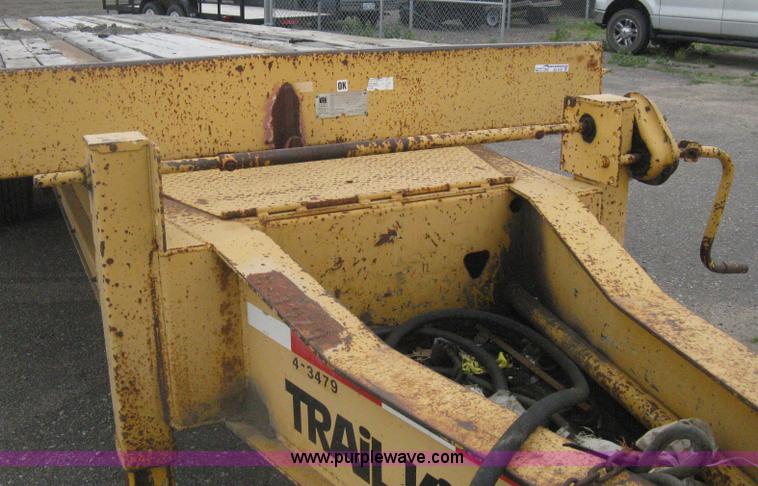 image for item AS9187 1999 Trail King TK50RB-3000 roll back flatbed trailer