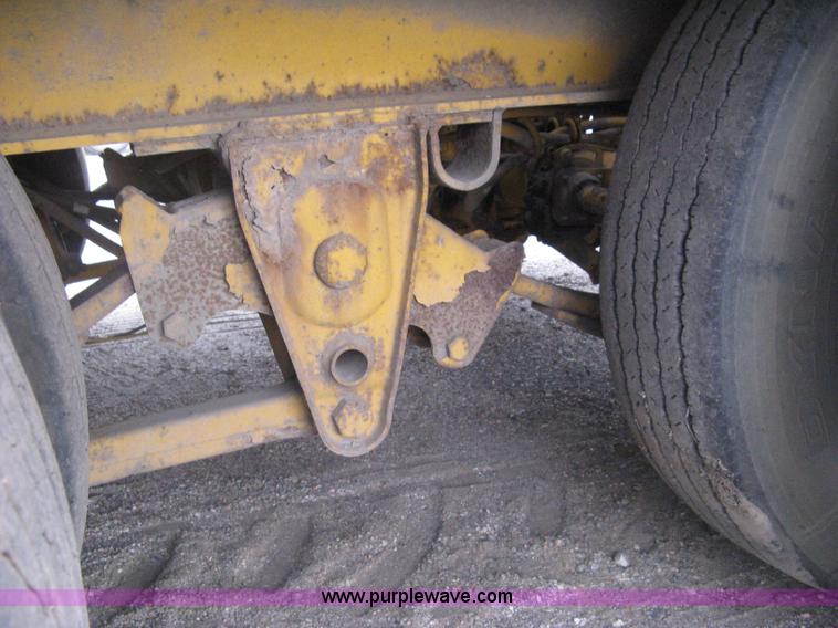 image for item AS9187 1999 Trail King TK50RB-3000 roll back flatbed trailer