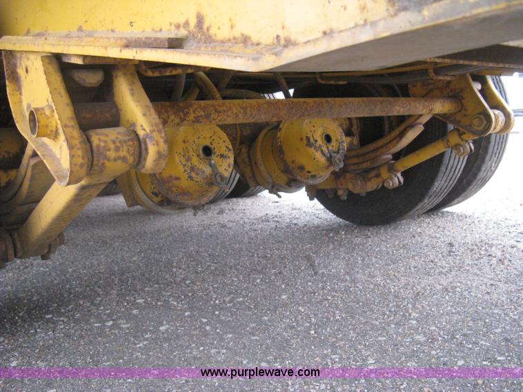 image for item AS9187 1999 Trail King TK50RB-3000 roll back flatbed trailer