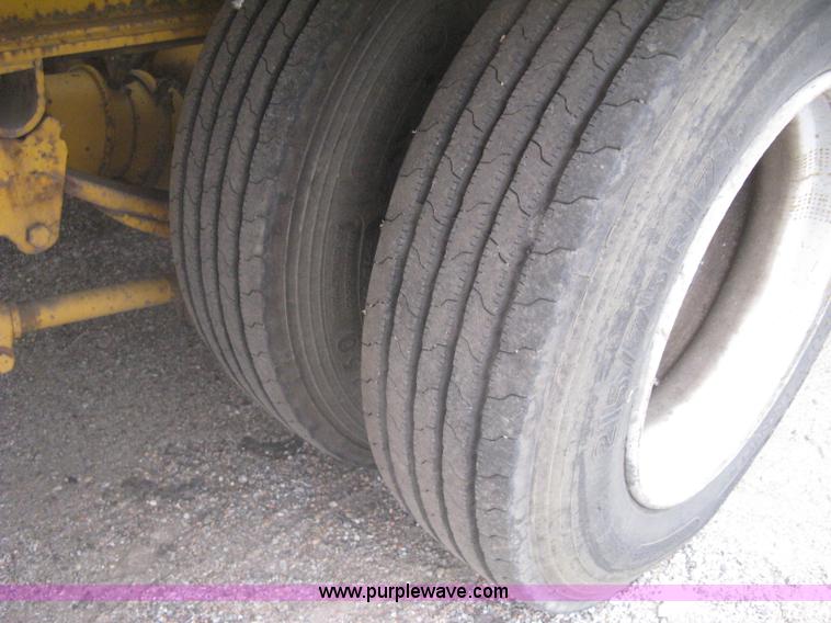 image for item AS9187 1999 Trail King TK50RB-3000 roll back flatbed trailer