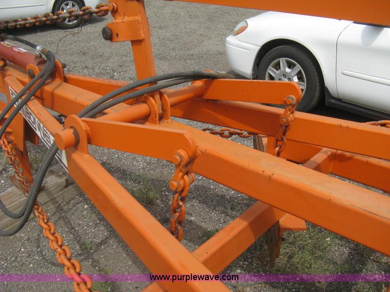 image for item AS9188 2002 Bonnell 272 road maintainer