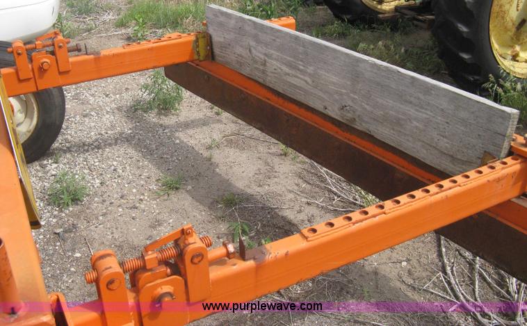 image for item AS9188 2002 Bonnell 272 road maintainer