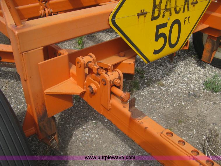 image for item AS9188 2002 Bonnell 272 road maintainer