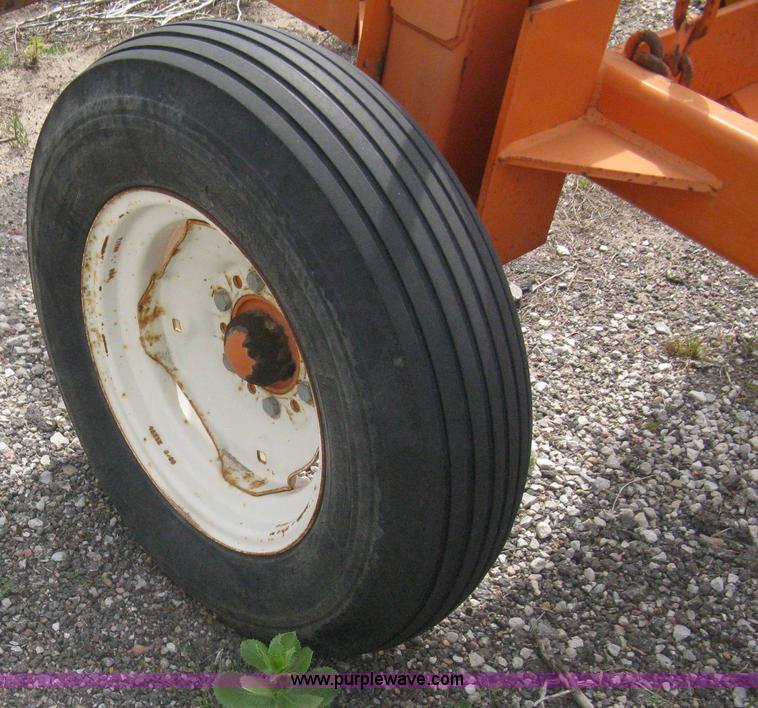 image for item AS9188 2002 Bonnell 272 road maintainer