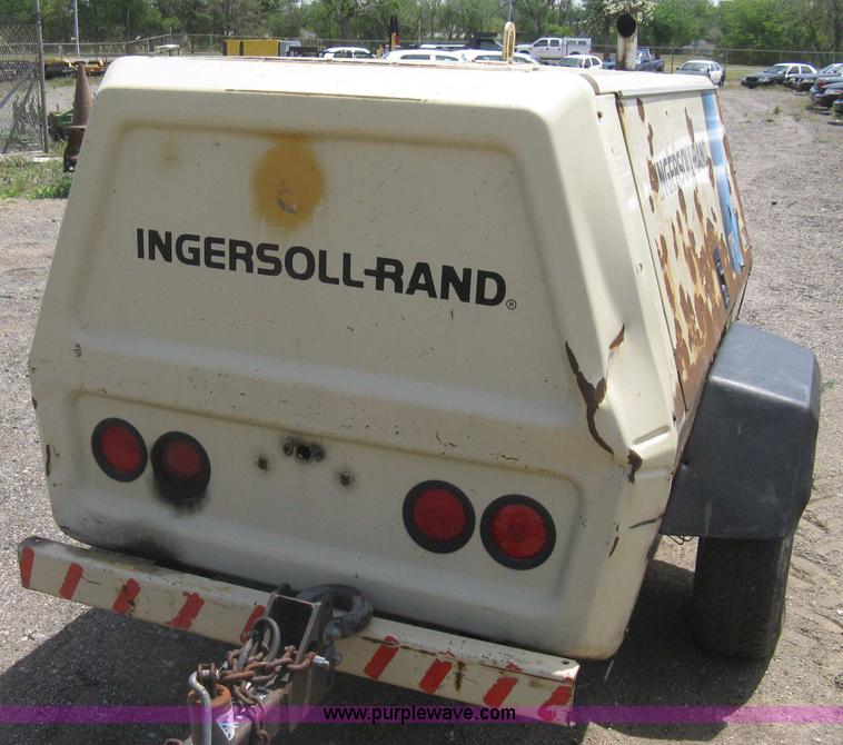 image for item AS9198 1995 Ingersoll Rand P175WJD mobile compressor