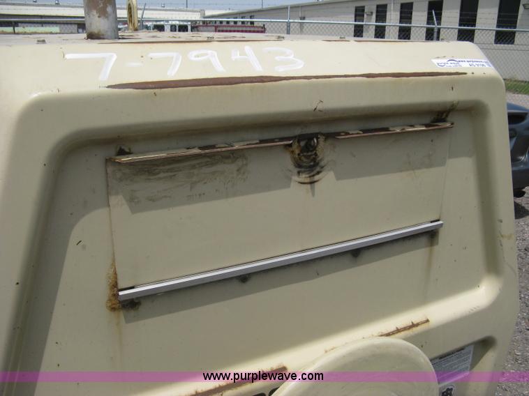 image for item AS9198 1995 Ingersoll Rand P175WJD mobile compressor