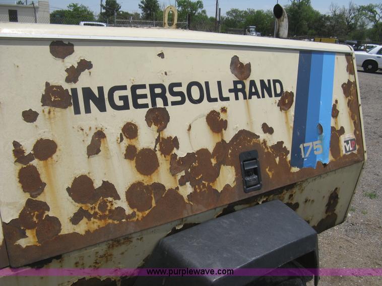 image for item AS9198 1995 Ingersoll Rand P175WJD mobile compressor