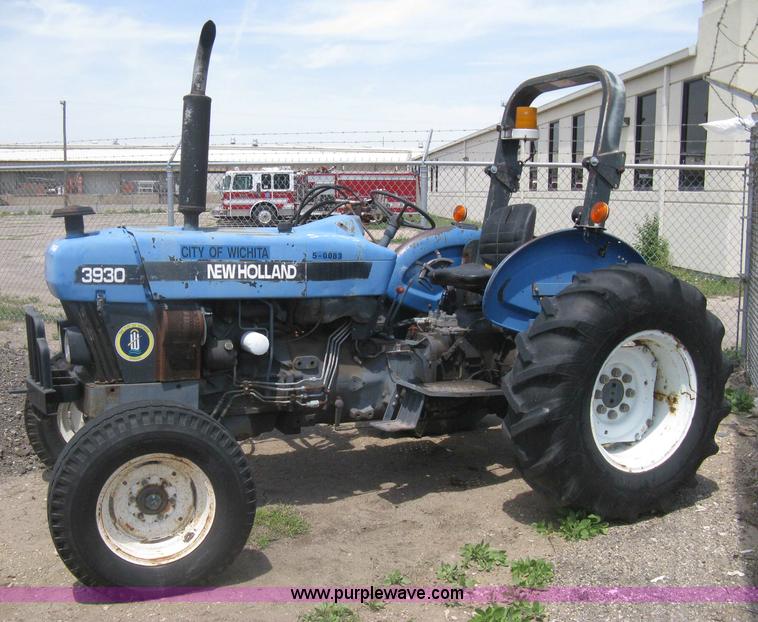 image for item AS9199 1999 New Holland 3930 tractor