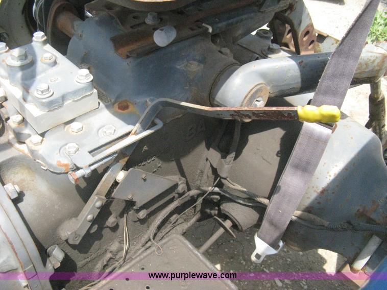 image for item AS9199 1999 New Holland 3930 tractor