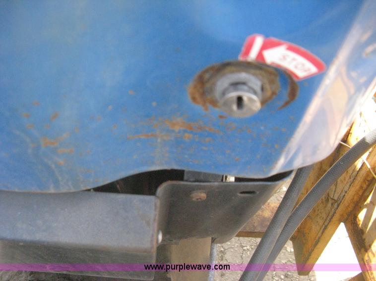 image for item AS9199 1999 New Holland 3930 tractor