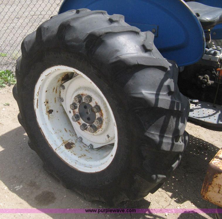 image for item AS9199 1999 New Holland 3930 tractor