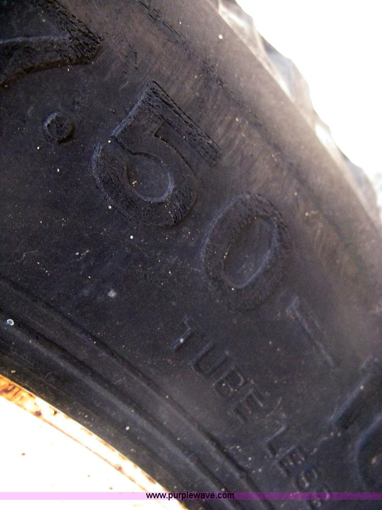 image for item AS9199 1999 New Holland 3930 tractor