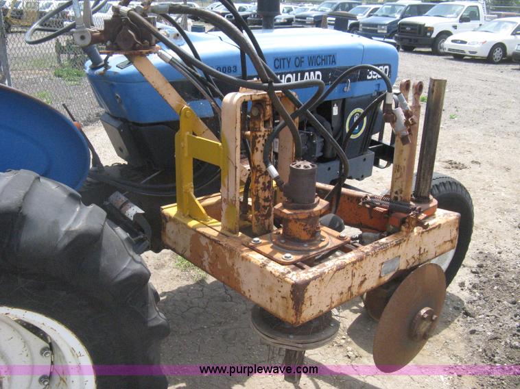 image for item AS9199 1999 New Holland 3930 tractor