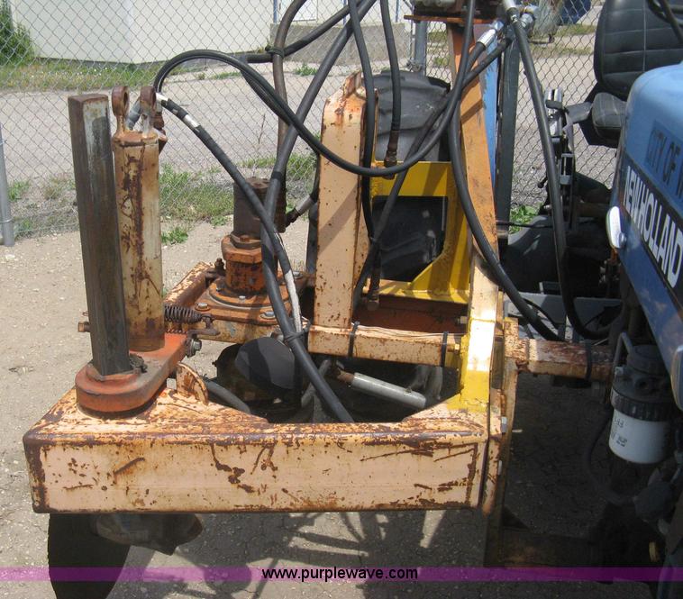 image for item AS9199 1999 New Holland 3930 tractor