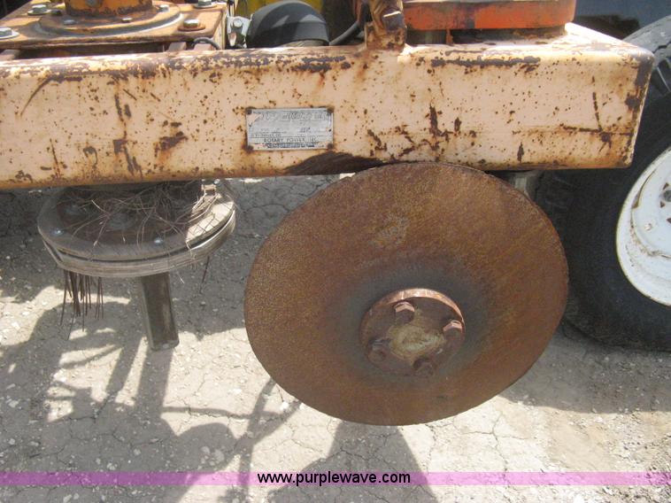 image for item AS9199 1999 New Holland 3930 tractor