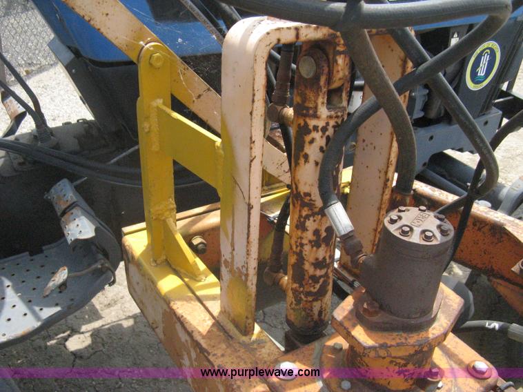 image for item AS9199 1999 New Holland 3930 tractor