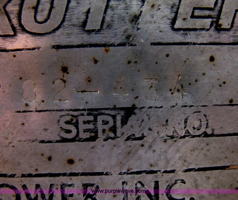 image for item AS9199 1999 New Holland 3930 tractor