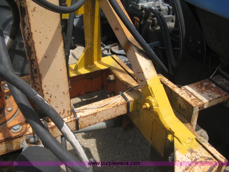 image for item AS9199 1999 New Holland 3930 tractor