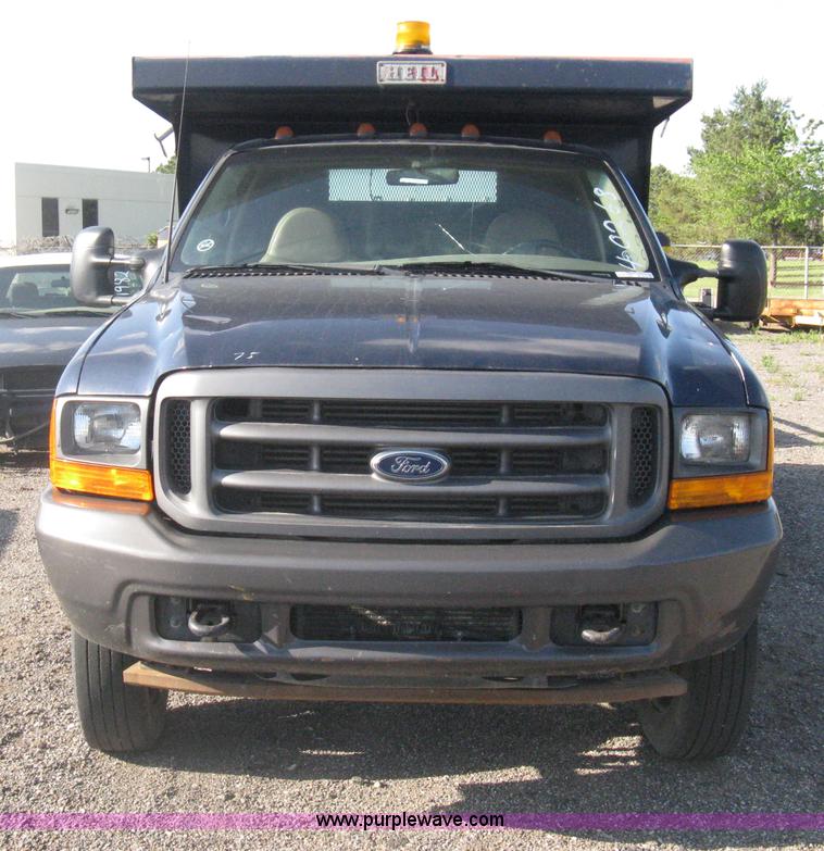 image for item AS9210 2001 Ford F450 XL Super Duty dump bed truck