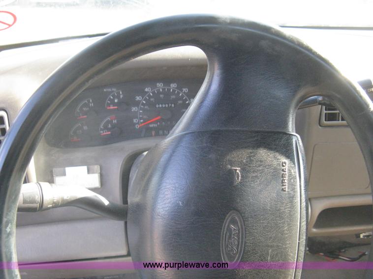 image for item AS9210 2001 Ford F450 XL Super Duty dump bed truck