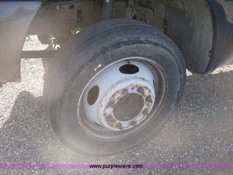 image for item AS9210 2001 Ford F450 XL Super Duty dump bed truck